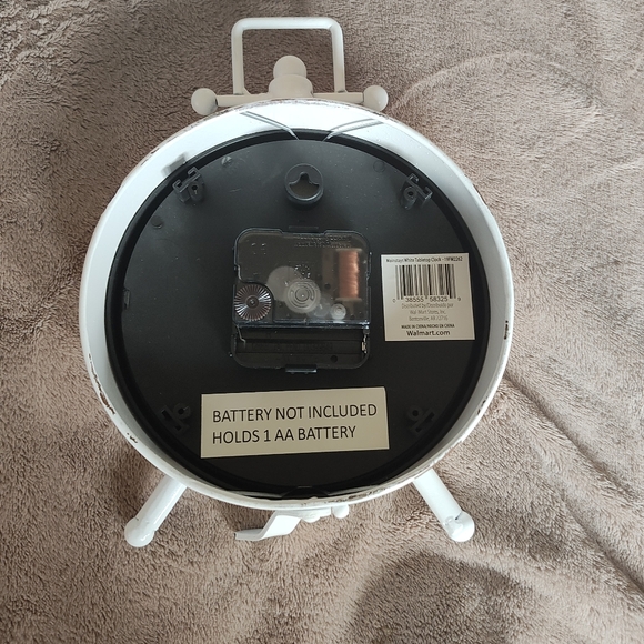 Metal Table Clock - Picture 4 of 4